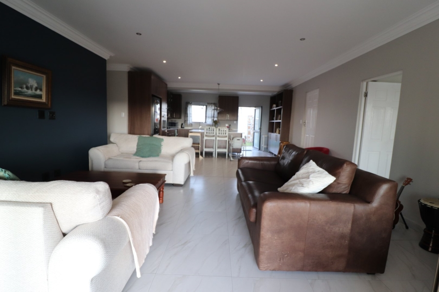 4 Bedroom Property for Sale in Lilyvale S H Free State